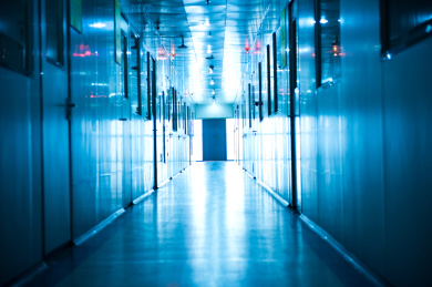 年轻护士的逃亡:眼病医院的秘密(图5) 病人逃出医院_逃出病房_逃出眼病医院