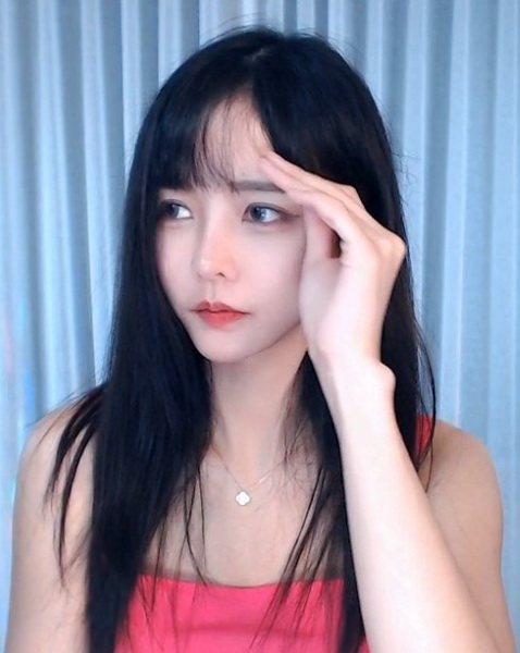 榴莲怎么吃图解视频_如何挑选榴莲视频教程_榴莲视频入口