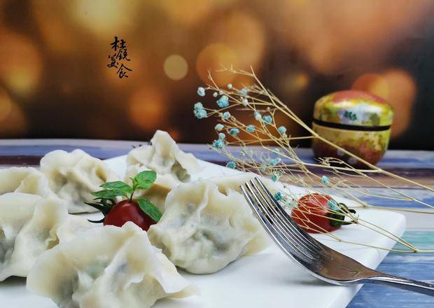 吃饺子夏至面会胖吗_吃饺子夏至面会怎么样_夏至吃饺子还是吃面