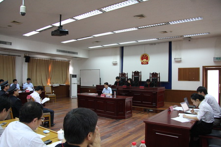 模拟法官手机游戏下载_模拟法官判案的游戏_法官游戏