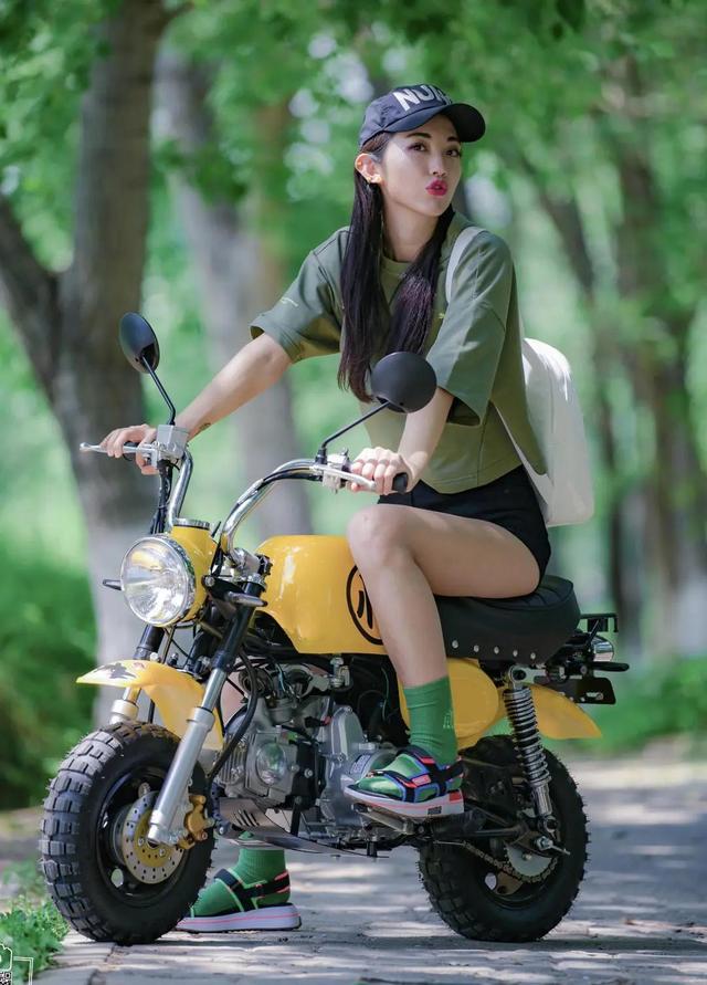好玩的摩托车手机游戏_摩托游戏_摩托手机游戏女生