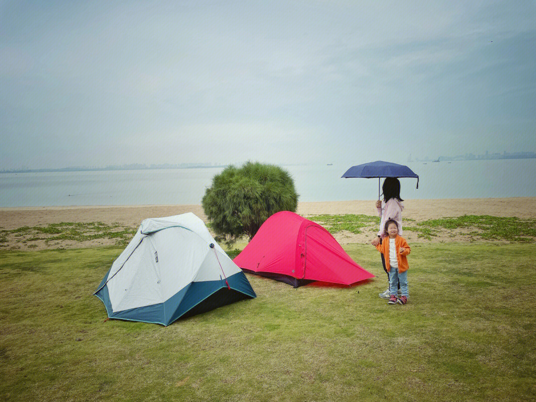 雨中露营别有一番感觉_雨中露营手机游戏_雨中露营说说