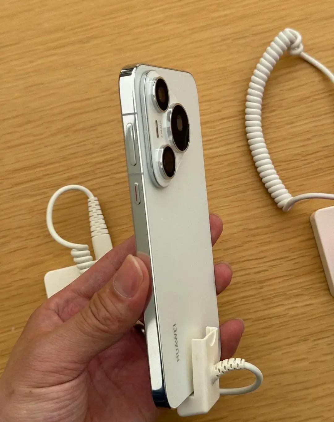 海外玩手机游戏用什么网络_海外玩手机游戏用什么平台_怎么用手机玩海外游戏呢