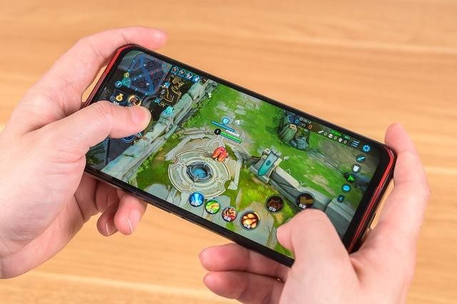 联想游戏手机叫什么手机_lenovo手机游戏_联想手机怎么关闭游戏模式