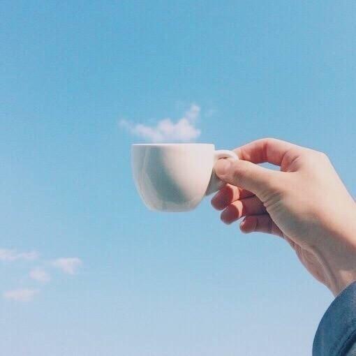 小伙伴一起玩的照片_两个小伙伴玩手机游戏图片_小伙伴玩耍的图片