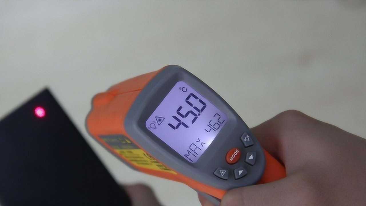 打游戏手机发烫用什么降温_游戏让手机发烫_怎样防止打游戏时手机发烫