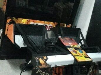 打地鼠游戏机 (图1) 打地鼠游戏机 (图1)