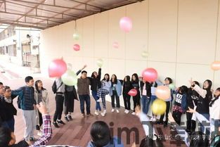 鱼池动态壁纸(锦鲤动态壁纸) (图1) 鱼池动态壁纸(锦鲤动态壁纸) (图1)