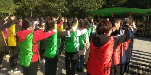 跳高团队 (图2) 跳高团队 (图2)