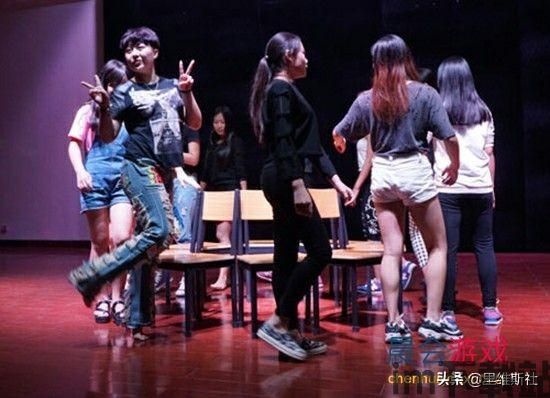 经典坦90克大战手机版游戏 (图3) 经典坦90克大战手机版游戏 (图3)