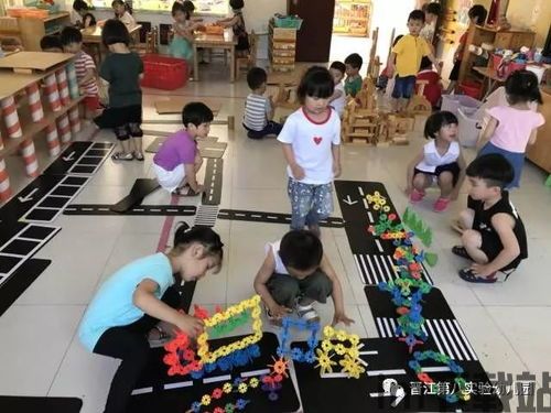 帮她过马路手游下载 (图1) 帮她过马路手游下载 (图1)